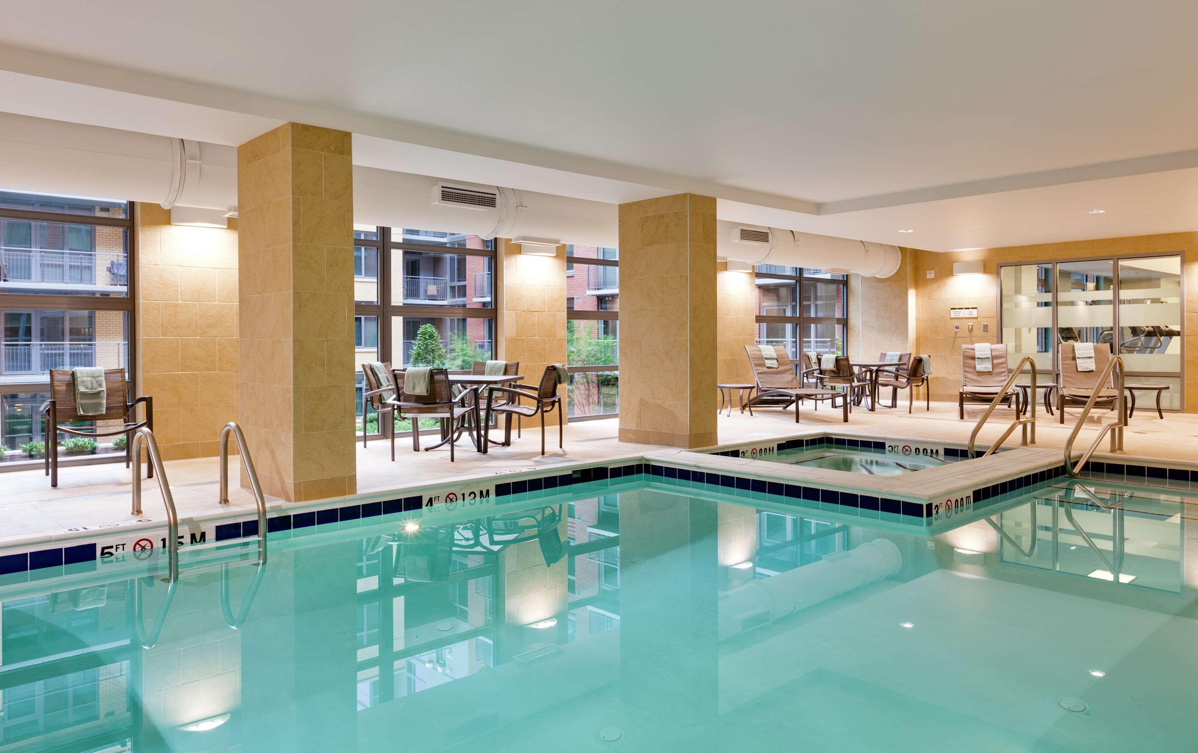 Hilton Garden Inn Washington D.C./U.S. Capitol Exterior photo