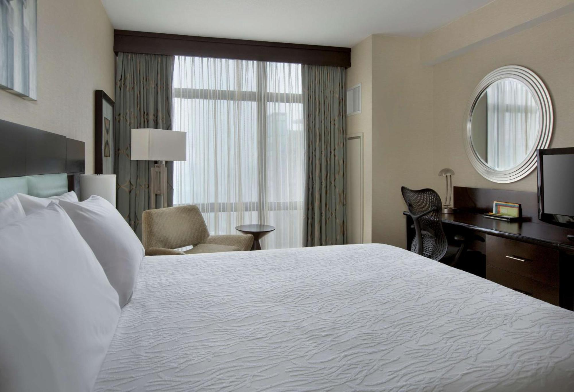Hilton Garden Inn Washington D.C./U.S. Capitol Exterior photo