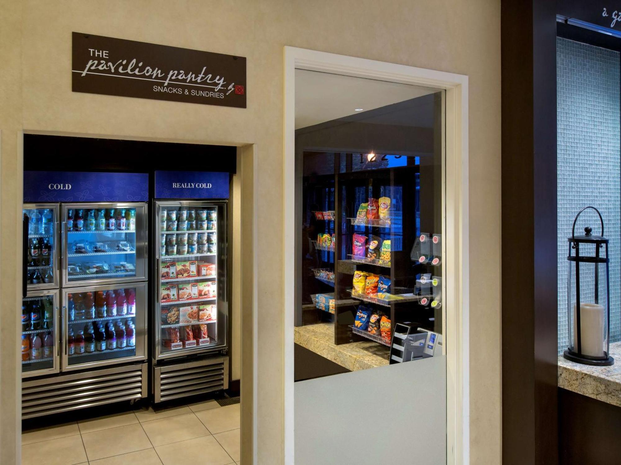 Hilton Garden Inn Washington D.C./U.S. Capitol Exterior photo