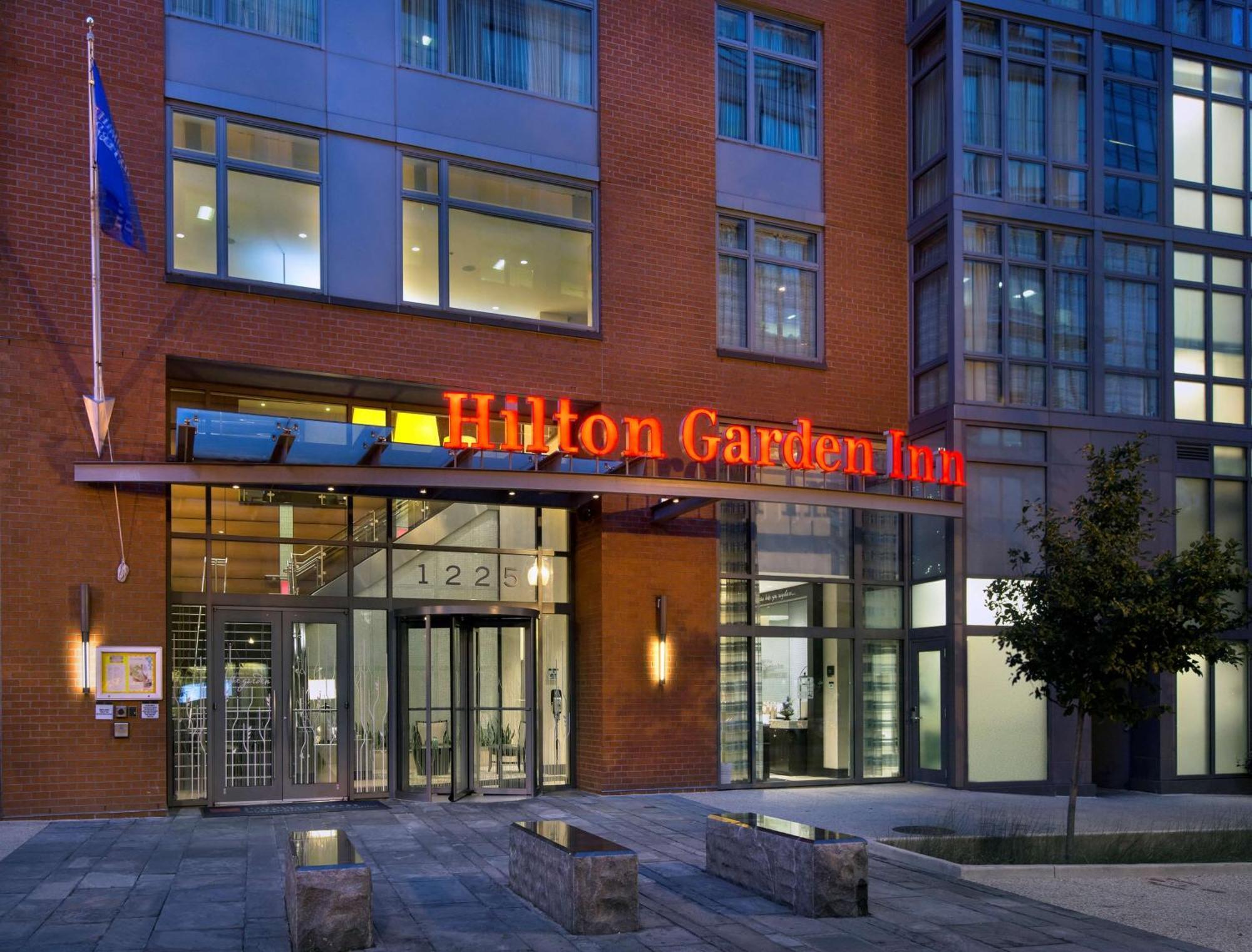 Hilton Garden Inn Washington D.C./U.S. Capitol Exterior photo